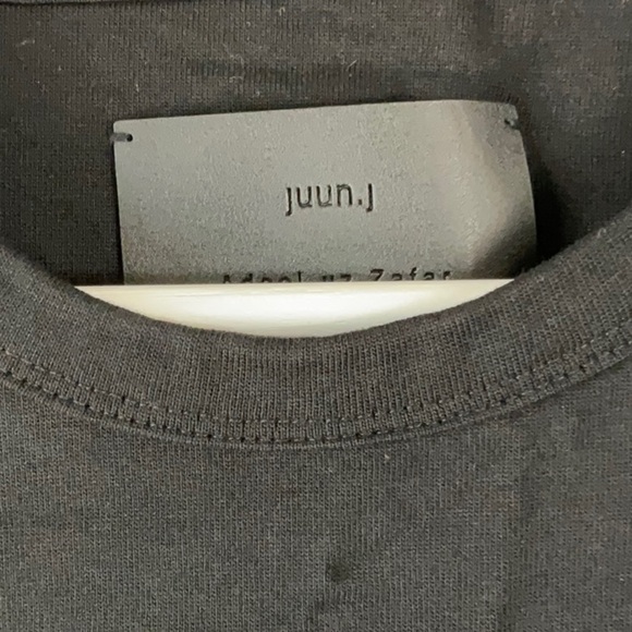 Juun.J black Cat Mummy T-Shirt - Picture 5 of 9